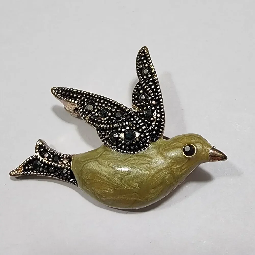 Flying Bird Brooch Pin Marbled Resin Body Marcasite Wings Silver Tone Vintage